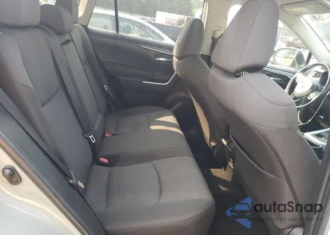 2022 Toyota Rav4 Xle z USA, uszkodzony, nr VIN 2T3P1RFV3NW284911